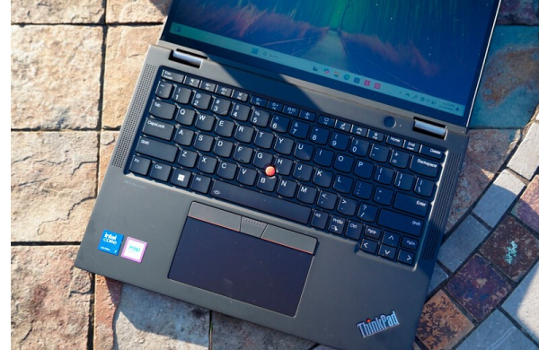 Обзор Lenovo ThinkPad X13 Gen 5: бизнес ноутбука-трансформера 2-в-1 заменяющего планшет